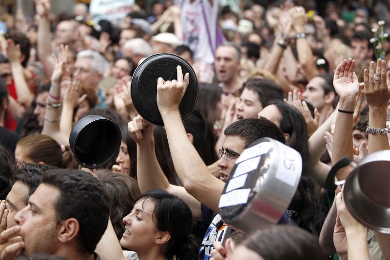 En Valencia, el sonido de las cacerolas, uno de los más oídos por la tarde