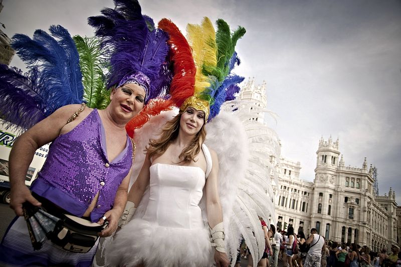 MILES DE PERSONAS Y 35 CARROZAS COLAPSARÁN MADRID EN LA MARCHA DEL ORGULLO