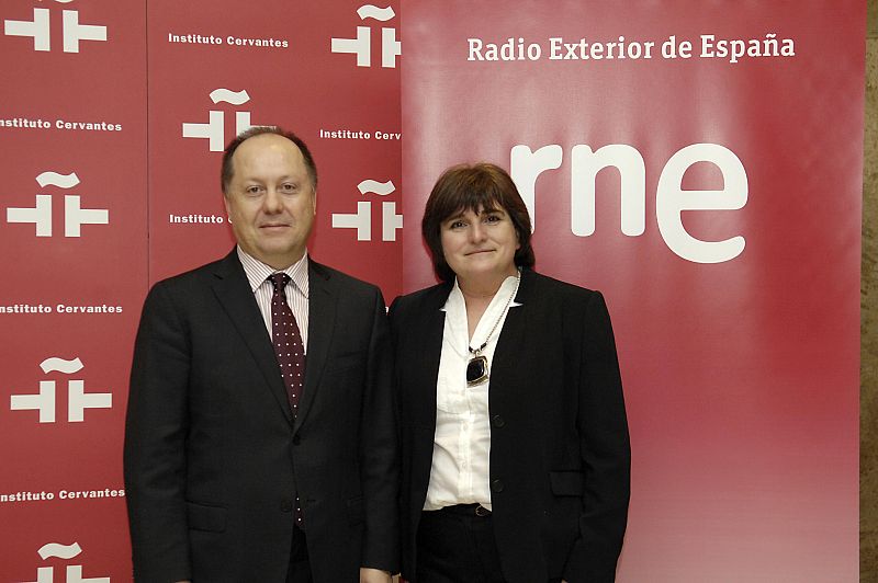 El director de Radio Nacional de España, Benigno Moreno, y la directora de Radio Exterior de España, Josefina Beneítez.