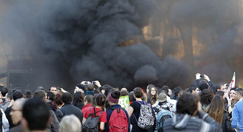 DISTURBIOS EN BARCELONA EN EL TRANSCURSO DE LA HUELGA GENERAL