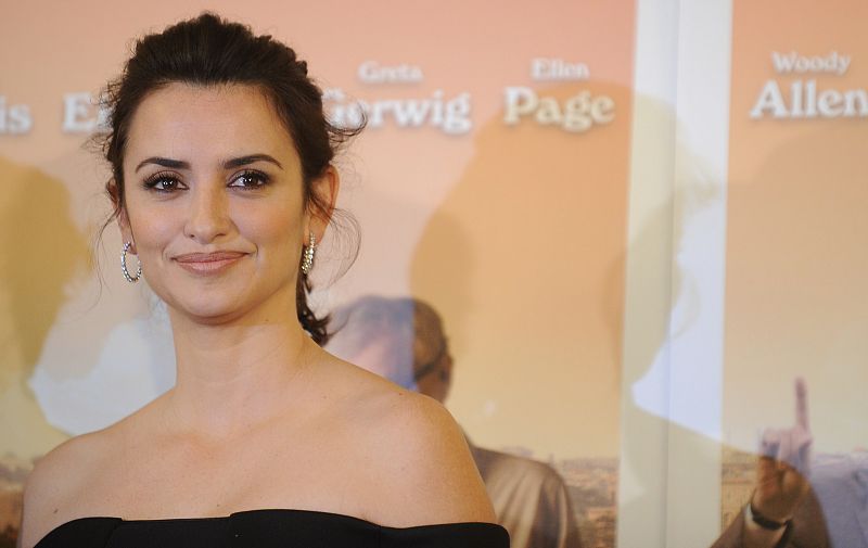 Gente y tendencias - Posado Penélope Cruz