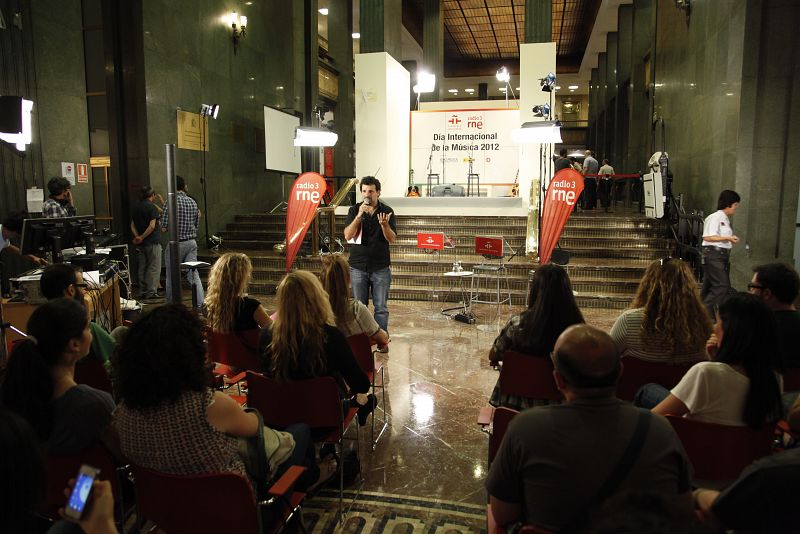 Batalla de bandas en el Instituto Cervantes: Carmona