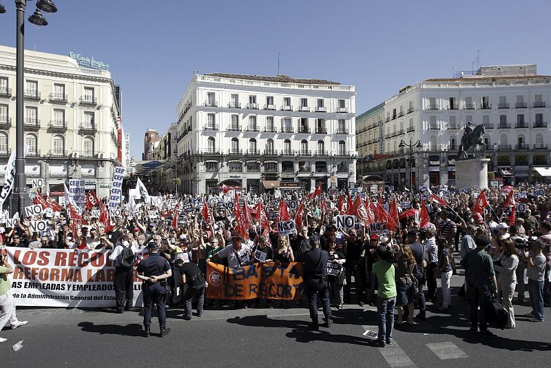 CONCENTRACIÓN FUNCIONARIOS EN LA PUERTA DEL SOL