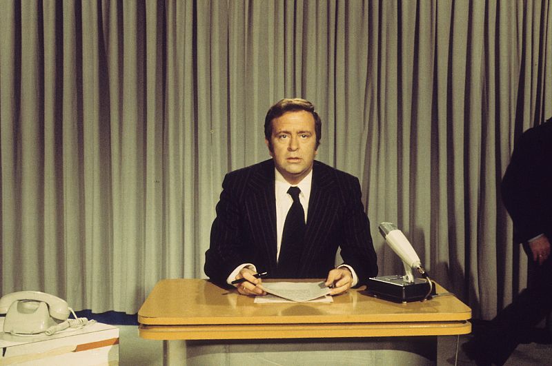José Luis Uribarri, presentador de noticias
