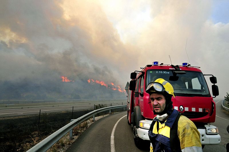 INCENDIO FORESTAL LA JONQUERA (GIRONA)