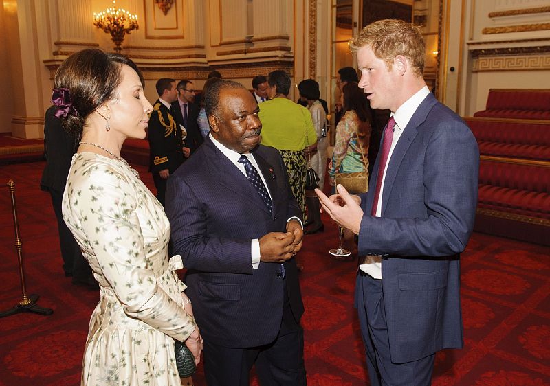 RECEPCIÓN REAL EN EL PALACIO DE BUCKINGHAM