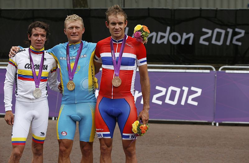 Alexander Vinokurov ha vencido en la prueba de ciclismo en ruta, en un apurado 'sprint' en el que se ha impuesto al colombiano Rigoberto Uran. El bronce ha sido para el noruego Alexander Kristoff.