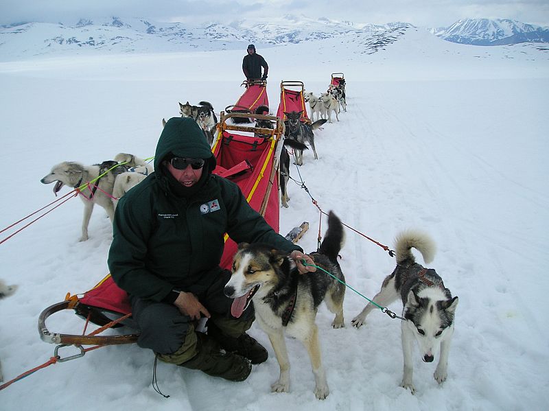 Travesia con trineo de perros