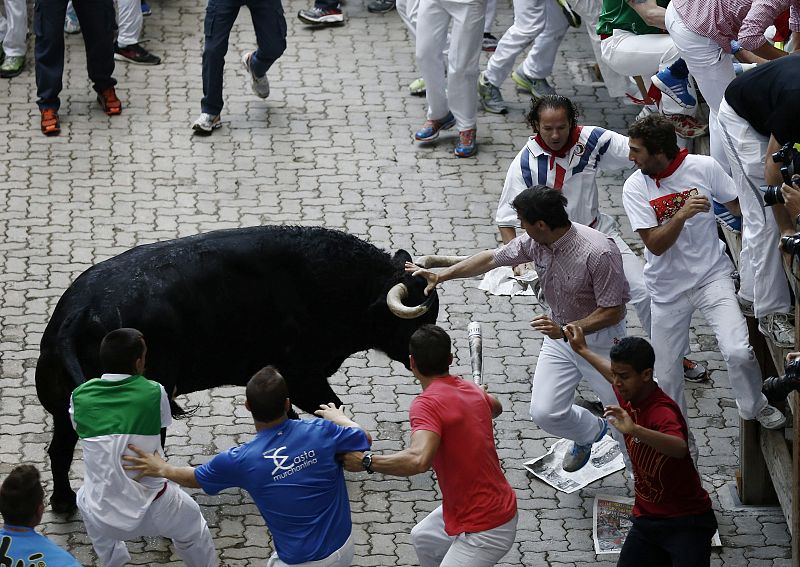 Después de cinco días sin cornadas, el encierro, que ha durado 4 minutos 56 segundos, ha sido el más peligroso hasta la fecha