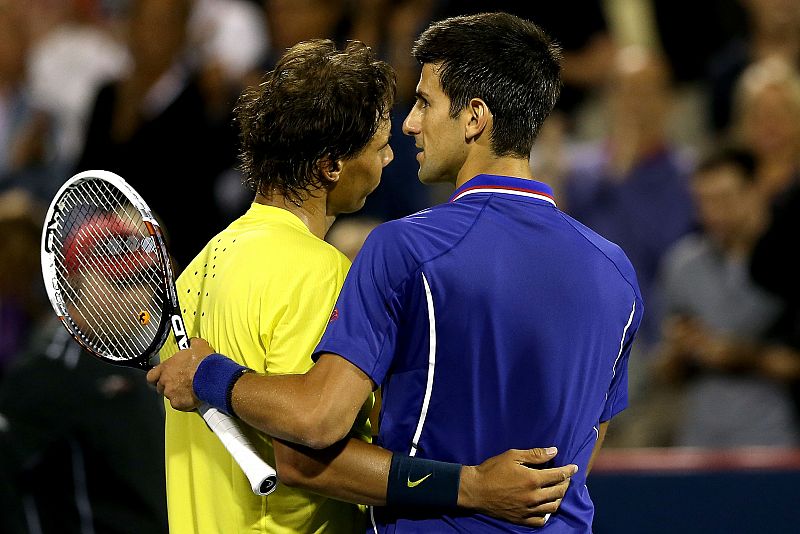 Djokovic felicita a Nadal después del partido que venció el español en tres sets