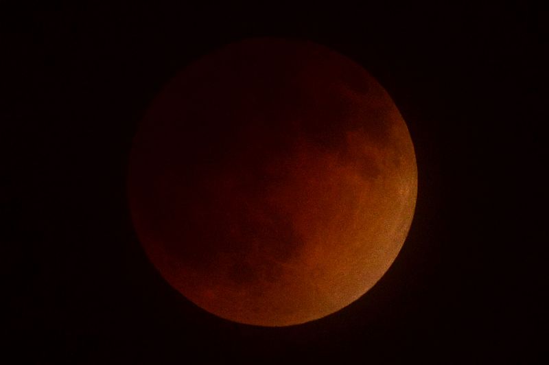 Imagen del eclipse desde el valle de San Gabriel (EE. UU.).