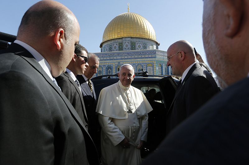Pope Francis stands in front of the Dome of the Rock during his visit to the compound in Jerusalem's Old City