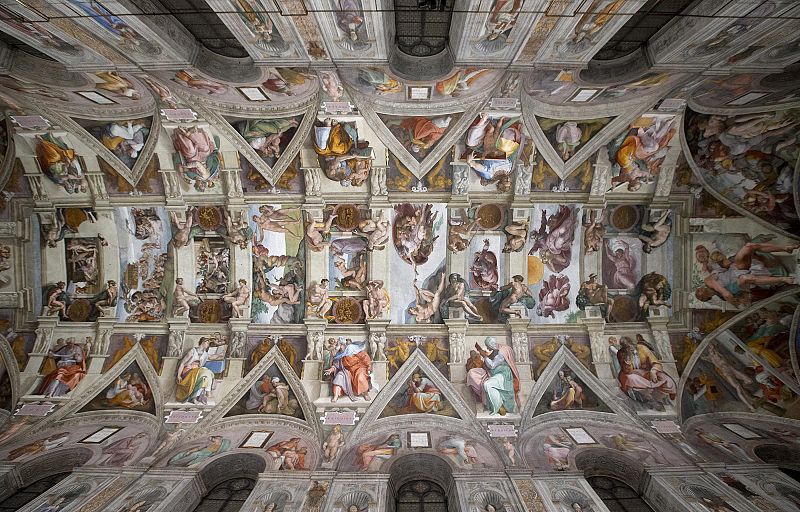 Vista interior de la Capilla Sixtina con un nuevo sistema de iluminación