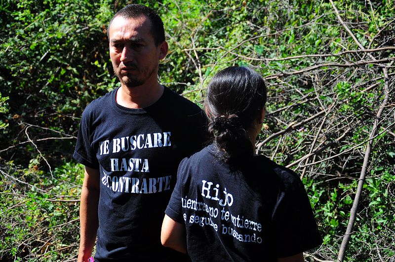 Los cerros de Iguala son un inmenso cementerio. Espoleados por la repercusión de Ayotzinapa, familiares de miles de desaparecidos, 23.000 desde el 2007, reclaman al gobierno respuestas propias de un Estado de Derecho.