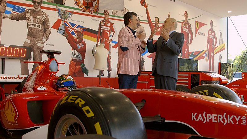 Ramon Gener lleva la ópera hasta lugares inverosímiles, como la fábrica de la Scuderia Ferrari