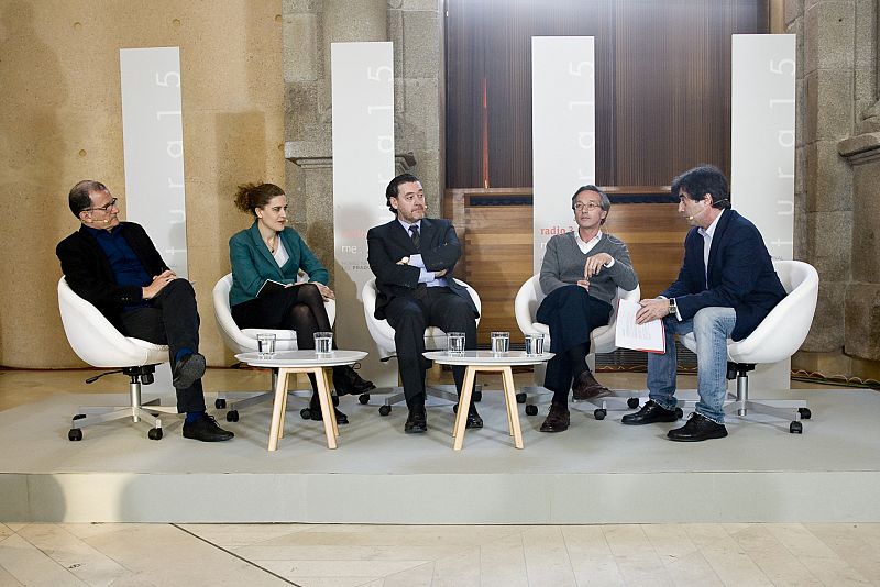 Los participantes de la primera charla de Cultura15