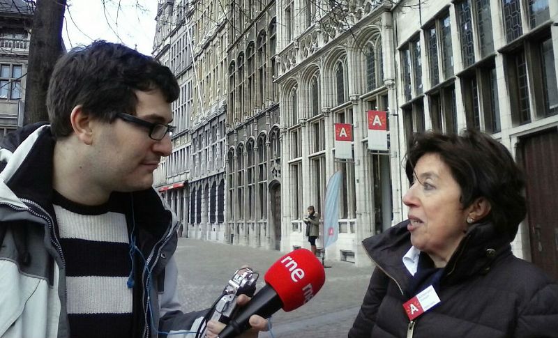 Álvaro Soto y Colette Dubois en Grote Markt