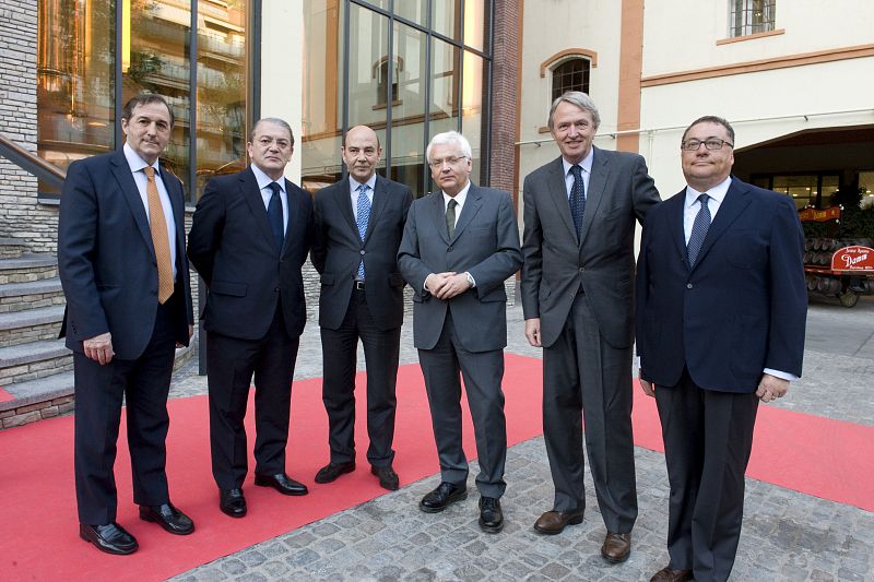 Eladio Jareño, José Ramon Diez, Alfonso Navarrete, Ferrán Mascarell, Óscar Pierre i Ramon Agenjo