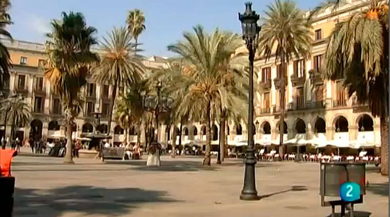 La plaça Reial de Barcelona en una imatge actual