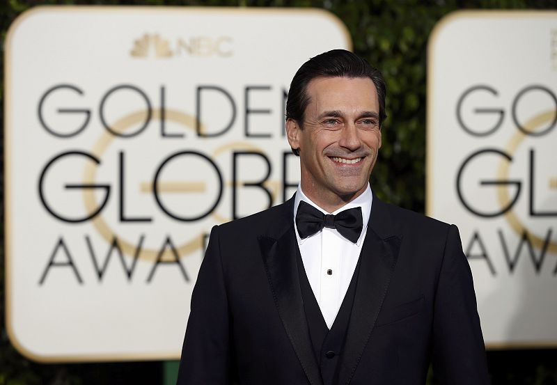 Jon Hamm arrives at the 73rd Golden Globe Awards in Beverly Hills