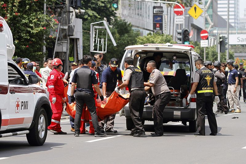 Entre los fallecidos en el atentado en Yakarta hay un ciudadano extranjero