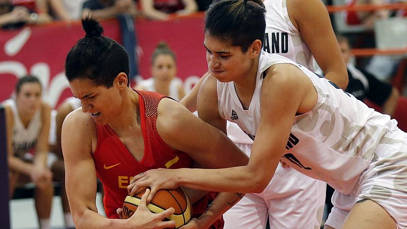 La selección española de baloncesto femenino busca el billete para Río