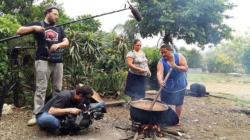 Recursos de Guadalupe atareada con la comida