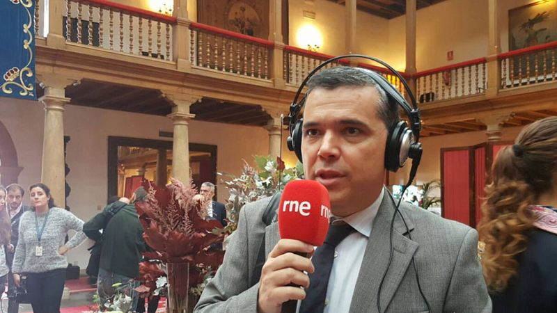 Alfredo Menéndez retransmite en directo desde el Hotel de la Reconquista de Oviedo