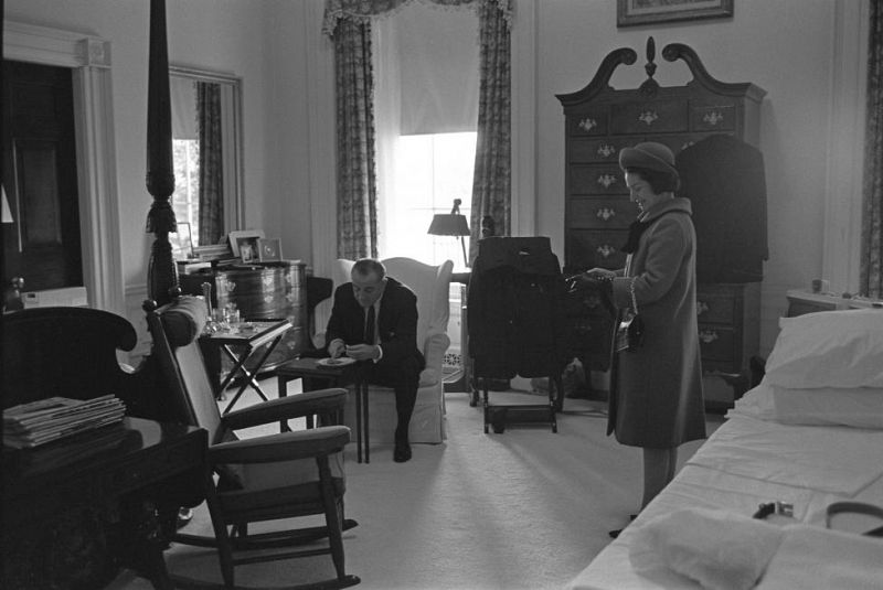 1965. Lyndon y su esposa, el día de su segunda investidura