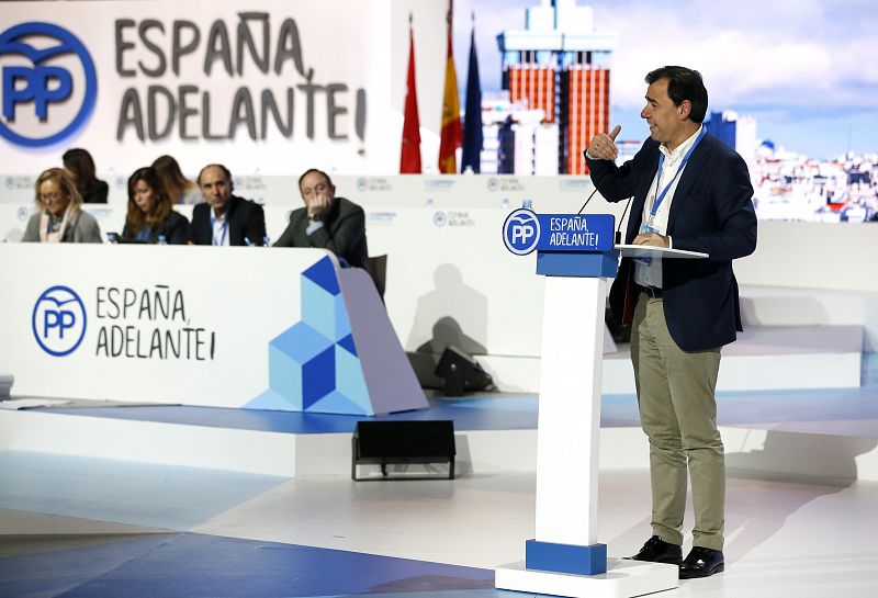 Fernando Martínez-Maillo interviene en la ponencia sobre estatutos