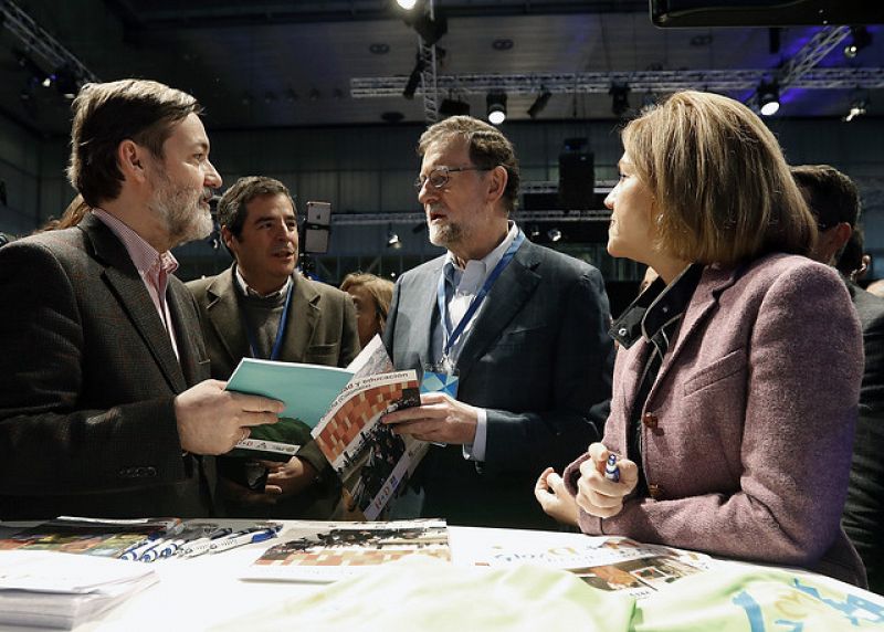 Rajoy y Cospedal llegan a la Caja Mágica