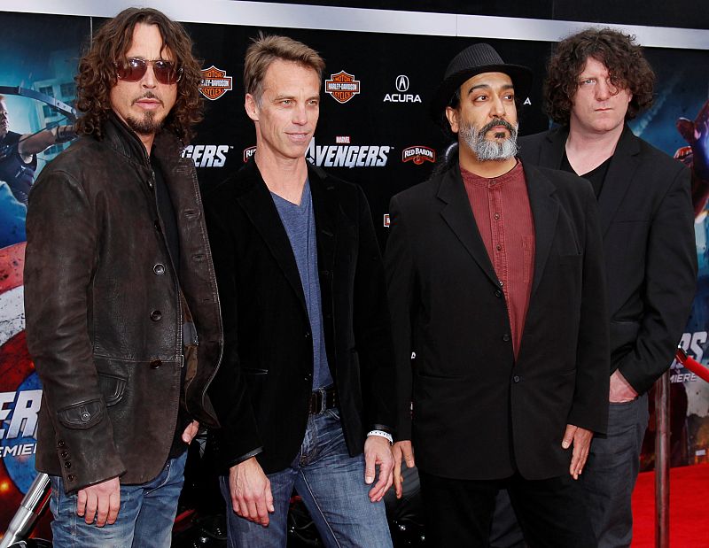Chris Cornell, junto al resto de miembros de Soundgarden, Matt Cameron, Kim Thayil y Ben Shepherd, en 2012.