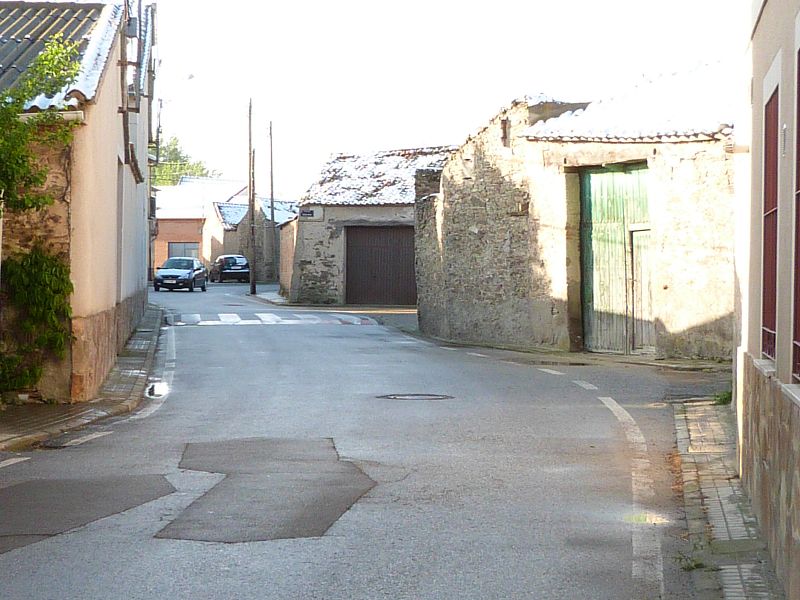 Calles vacías, imagen habitual en un pueblo