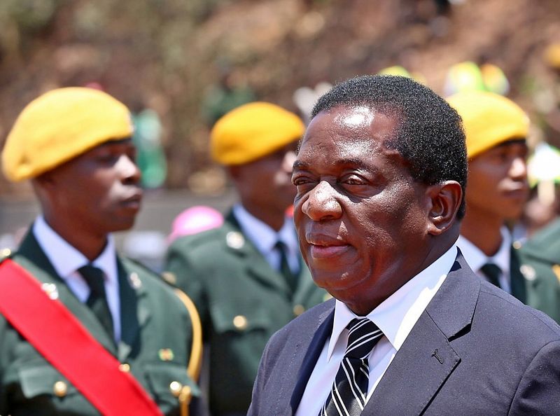 Foto de archivo del vicepresidente de Zimbabue, Emmerson Mnangagwa