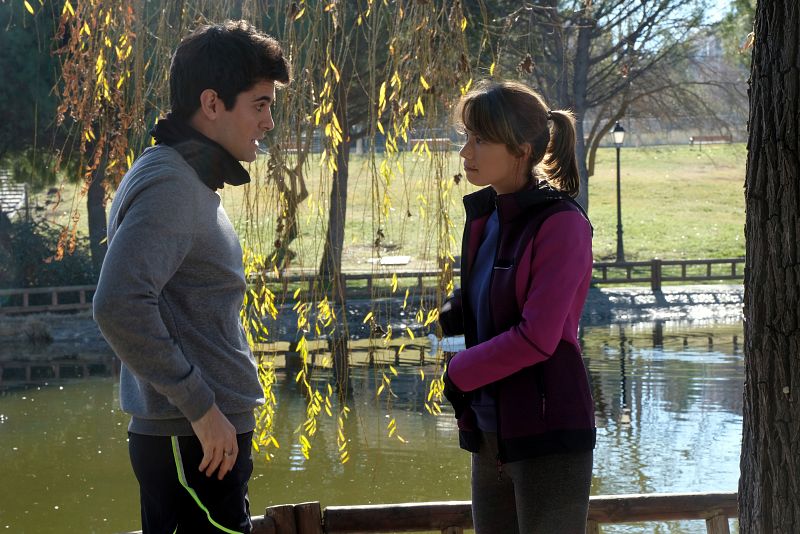 Alicia y Julio se cruzan haciendo deporte