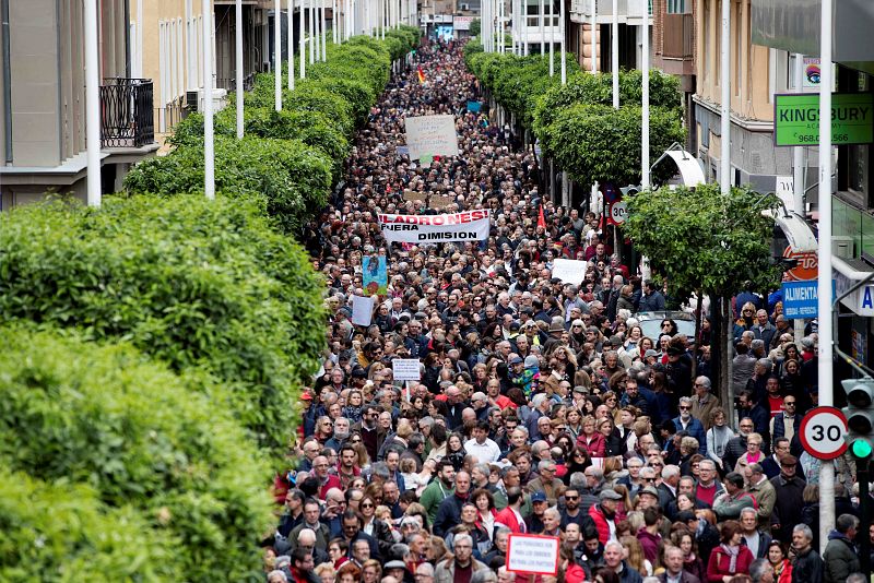 Miles de personas han vuelto a salir a la calle en Murcia para exigir unas pensiones dignas