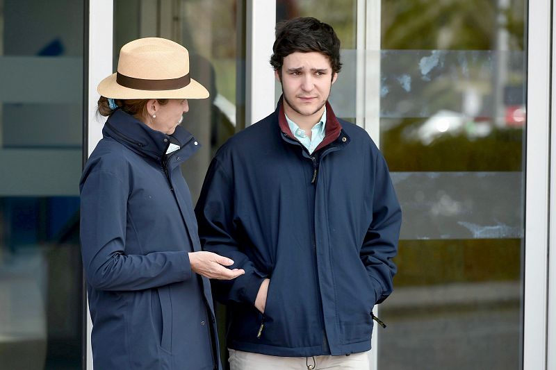 La infanta Elena junto a su hijo Felipe Juan Froilán