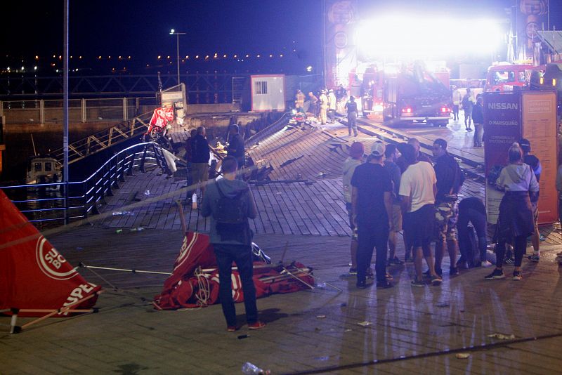 Desplome de una plataforma en el festival O Marisquiño en Vigo