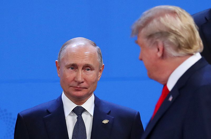 Trump mira a Putin a su llegada al G20