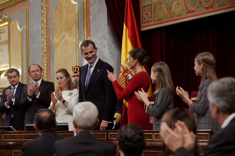 Felipe VI cierra el solemne acto de conmemoración del 40º aniversario de la Constitución