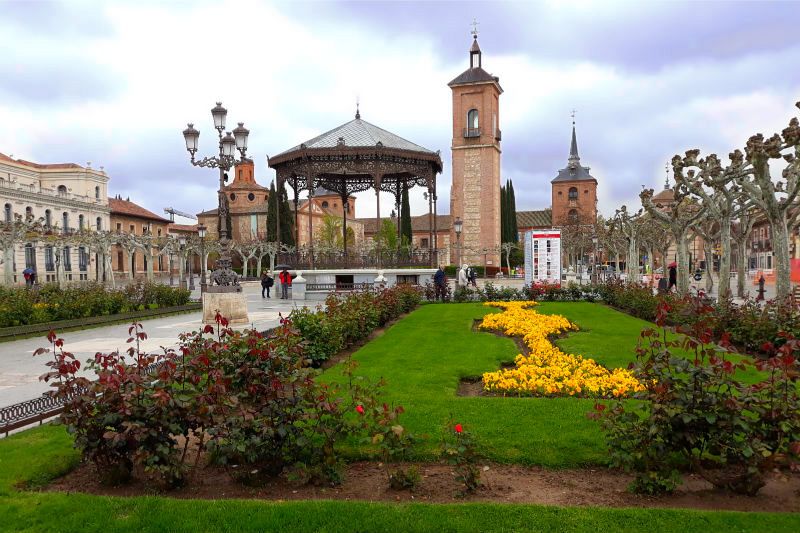 Plaza de Cervantes.