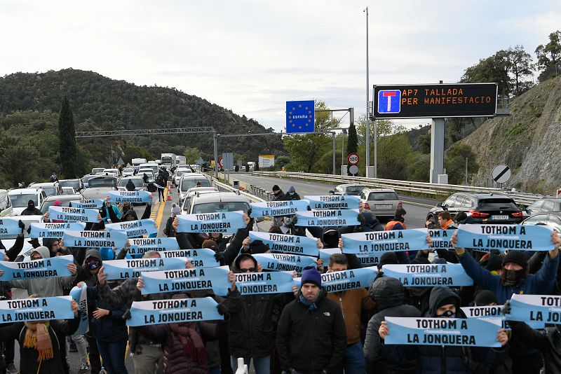 Tsunami Democràtic convoca a la gent a la Jonquera per bloquejar la frontera amb França