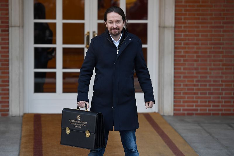 El vicepresidente de derechos sociales y agenda 2030, Pablo Iglesias, asiste a la primera reunión del nuevo Gobierno de Pedro Sánchez.