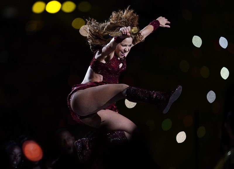 Shakira en su actuación en el medio tiempo de la Super Bowl
