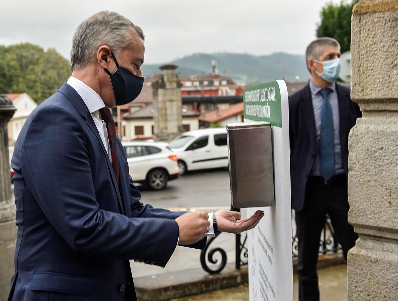 Urkullu, momentos antes de acto de arranque de campaña