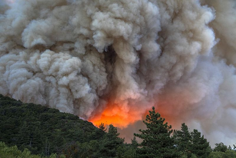 Apple Fire In Southern California Forces Evacuations