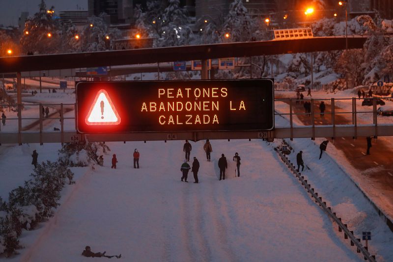 Heavy snowfall in Madrid