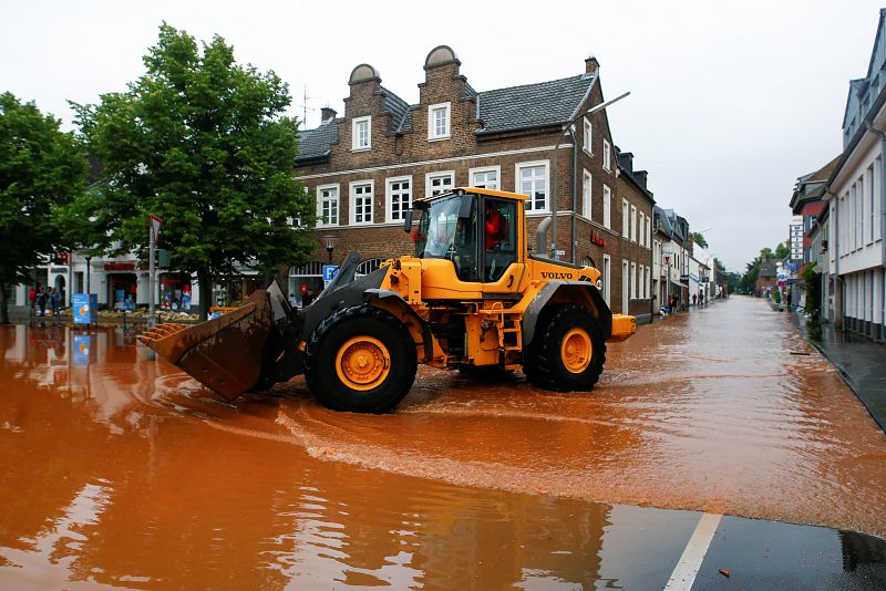 Calles inundadas en la ciudad alemana de Erftstadt.