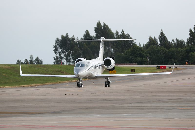 Avión privado en el que ha llegado Juan Carlos I