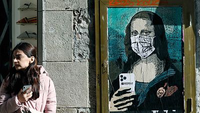 Una Gioconda con mascarilla en Barcelona para reflexionar sobre la ...